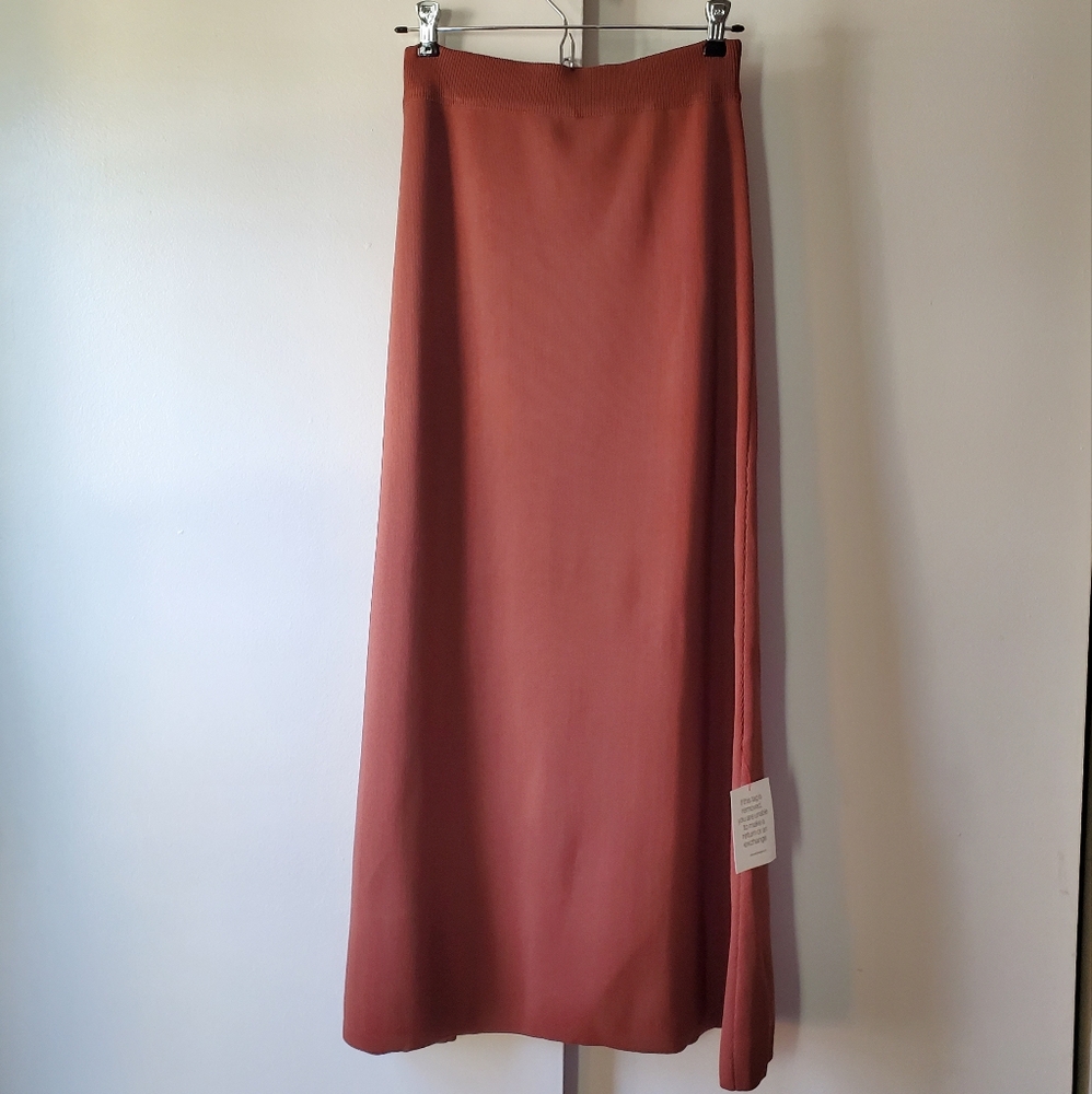 NWT Zahraa Raya Maxi Skirt